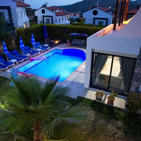 Lorenzo- 4 Bedroom Holiday Villa In Hisaronu 费特希耶 外观 照片