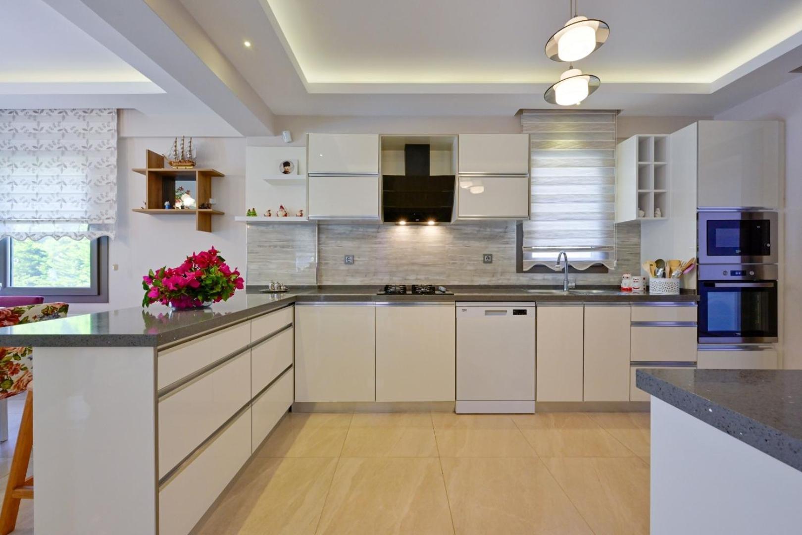Lorenzo- 4 Bedroom Holiday Villa In Hisaronu 费特希耶 外观 照片