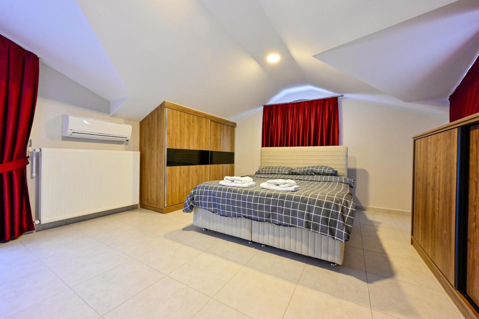 Lorenzo- 4 Bedroom Holiday Villa In Hisaronu 费特希耶 外观 照片