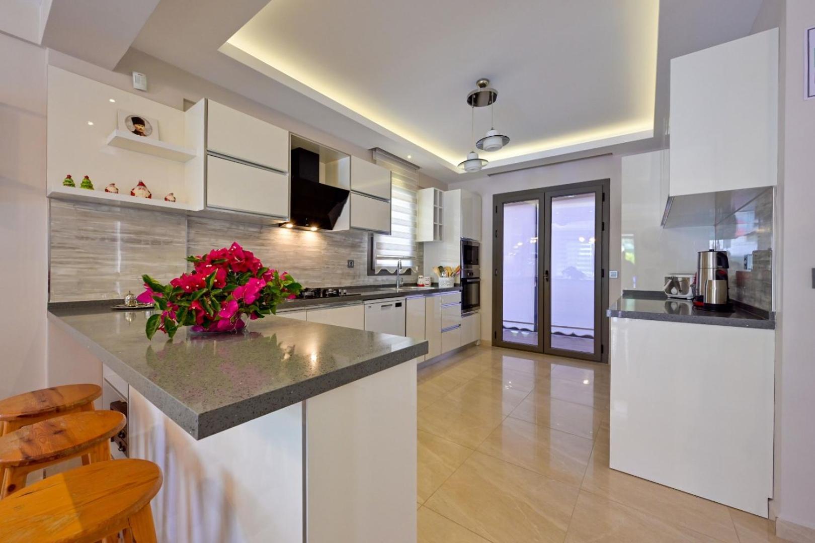 Lorenzo- 4 Bedroom Holiday Villa In Hisaronu 费特希耶 外观 照片