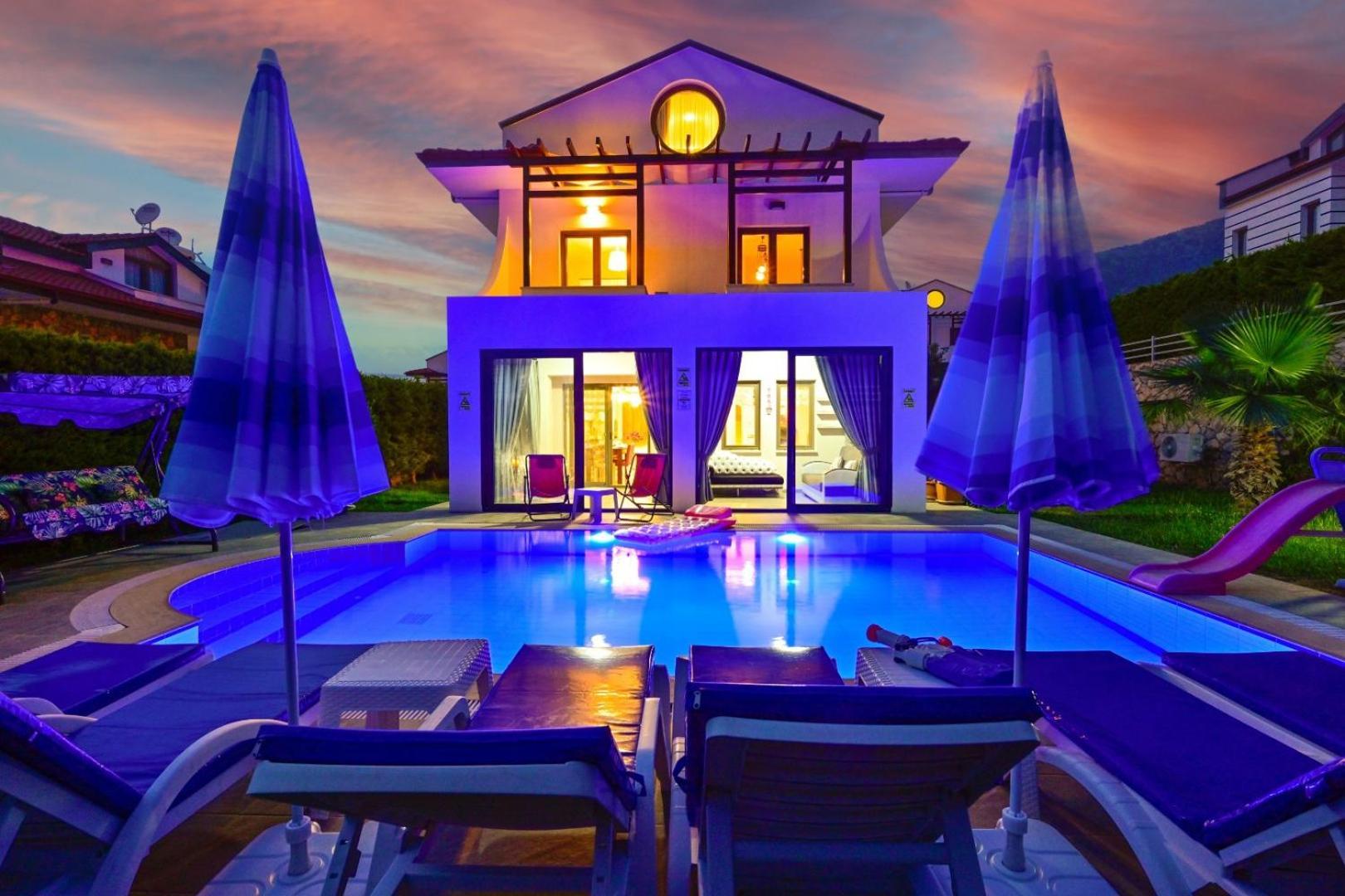 Lorenzo- 4 Bedroom Holiday Villa In Hisaronu 费特希耶 外观 照片