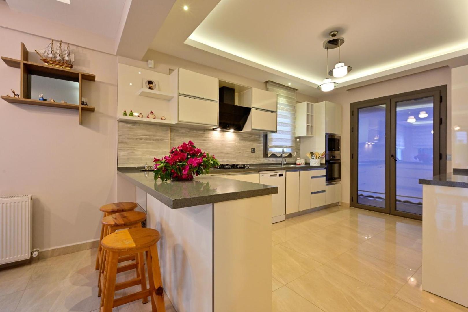 Lorenzo- 4 Bedroom Holiday Villa In Hisaronu 费特希耶 外观 照片
