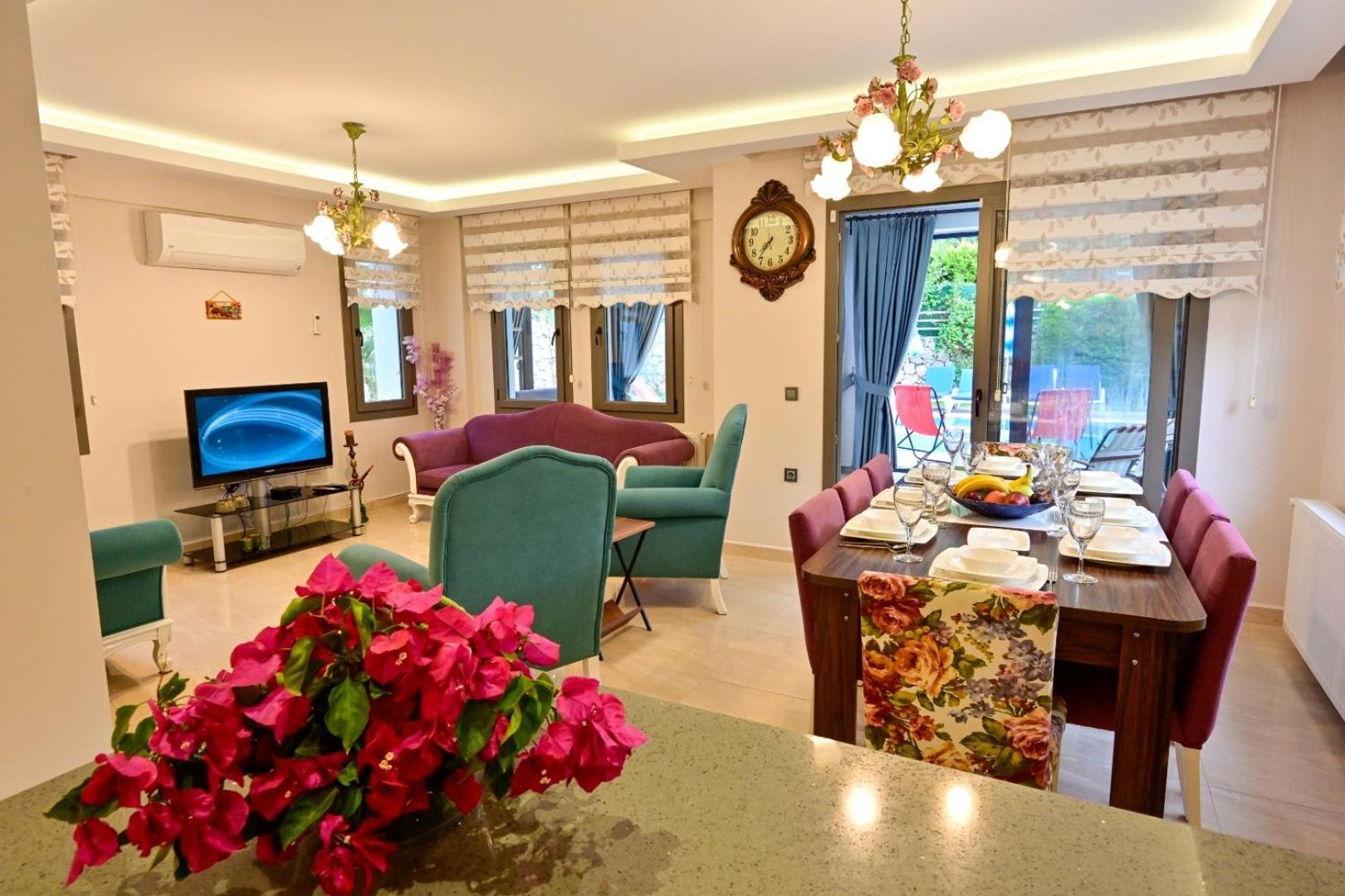 Lorenzo- 4 Bedroom Holiday Villa In Hisaronu 费特希耶 外观 照片