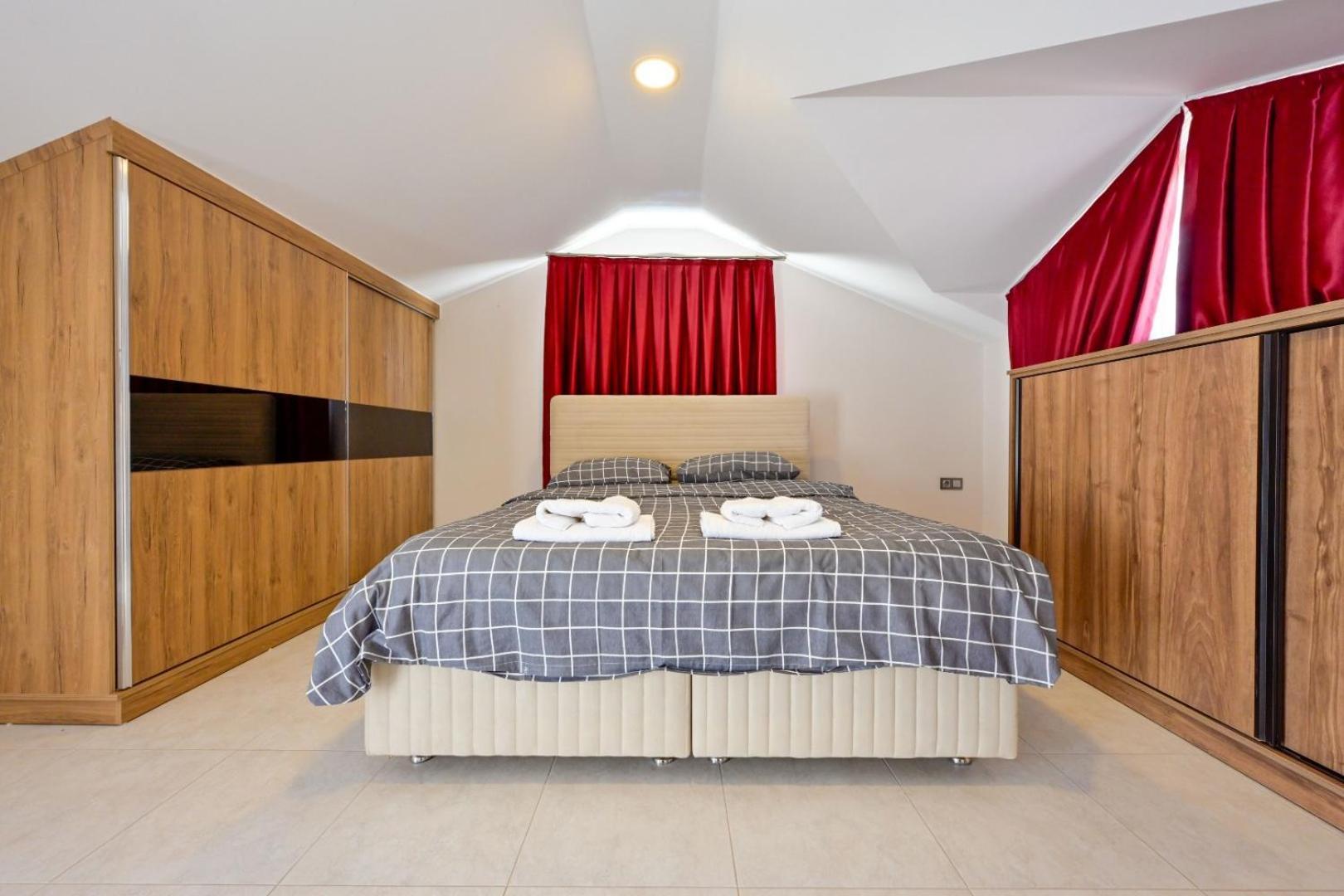 Lorenzo- 4 Bedroom Holiday Villa In Hisaronu 费特希耶 外观 照片